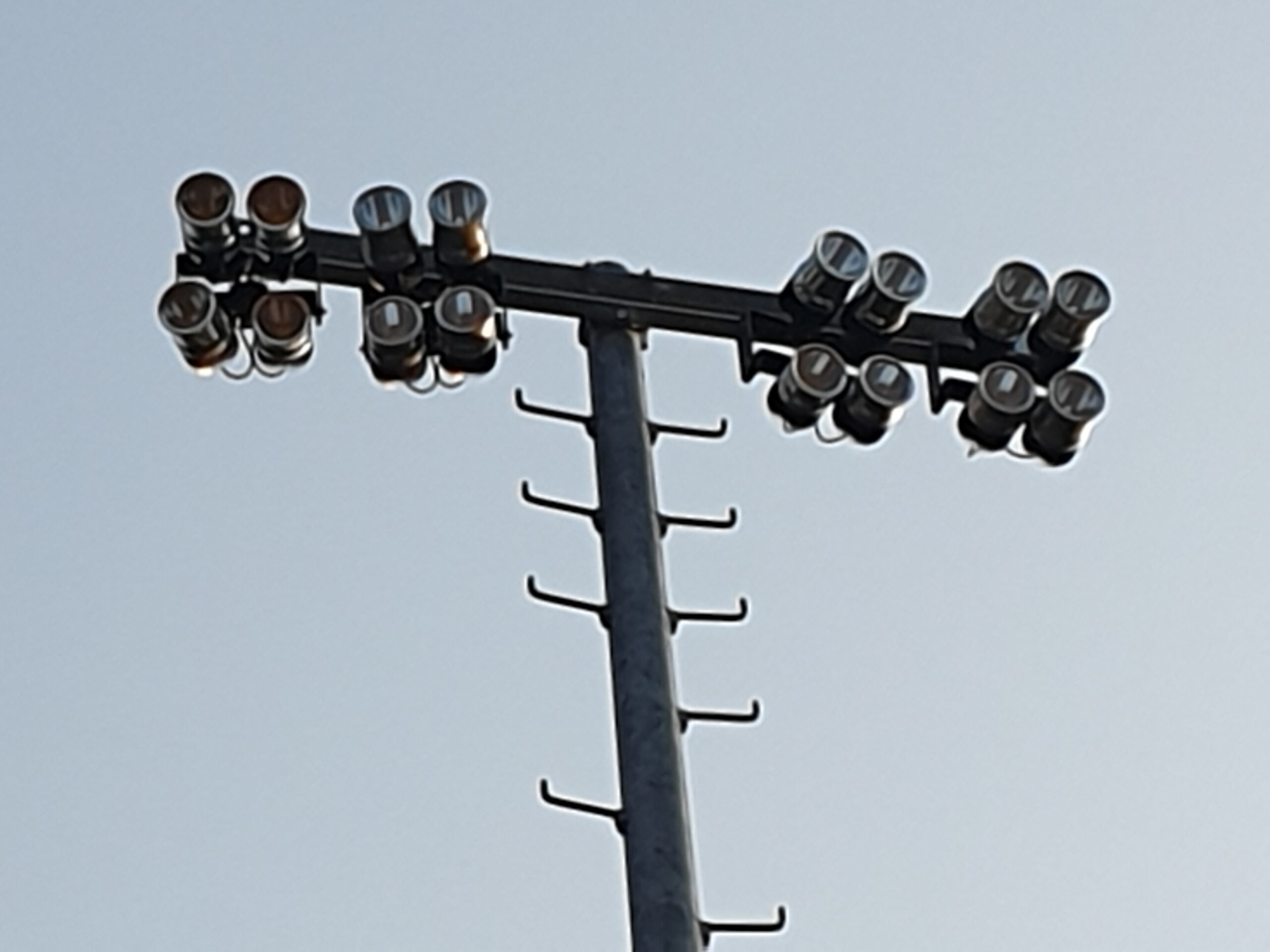 LED-Flutlichtanlage am Sportplatz Lemberg